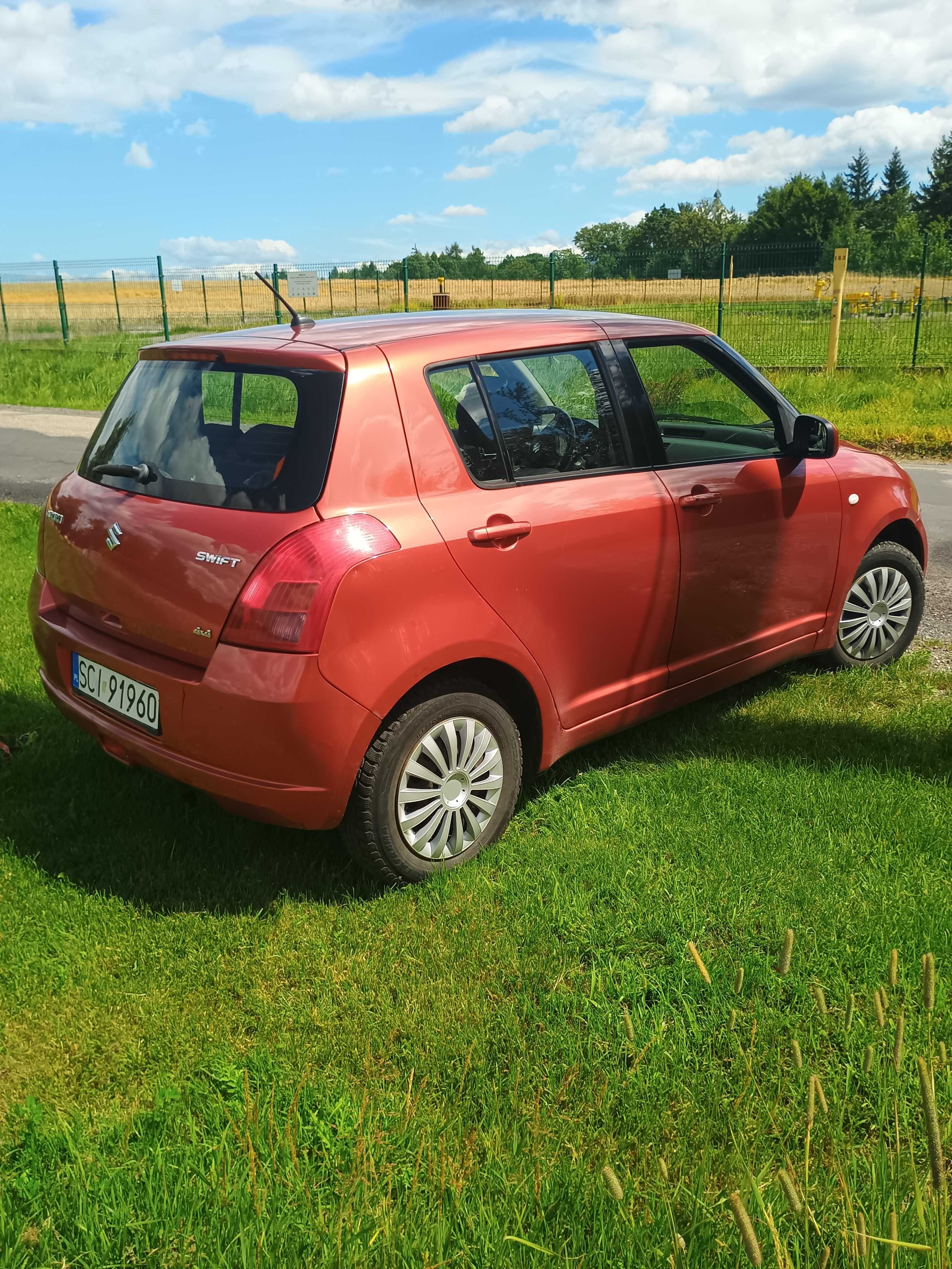 Suzuki Swift 1.3 łańcuch rozrządu napęd 4x4 isofix klima
