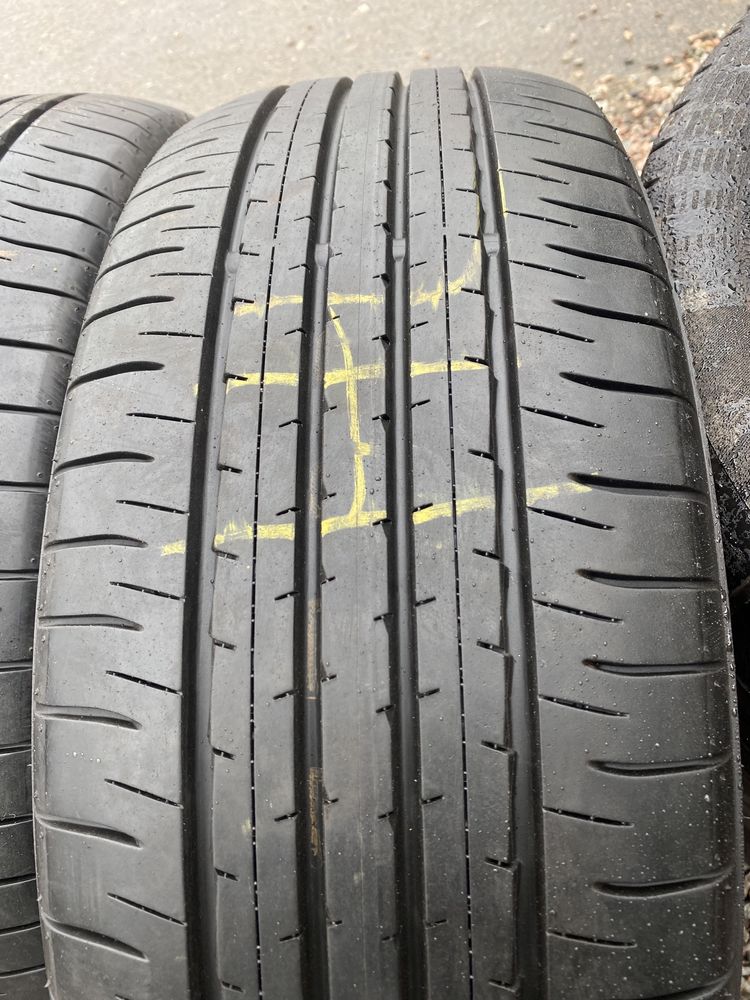 225/55/R18 Dunlop