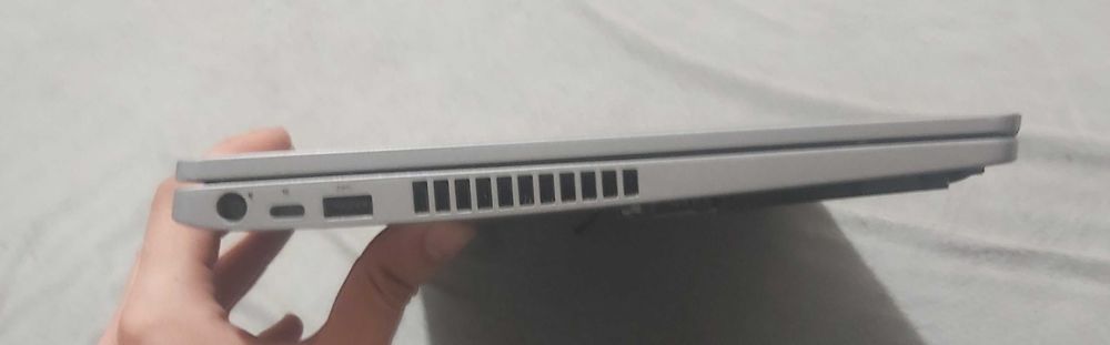 Dell Latitude 5510 i5-10310U 16GB ram 512m2 SSD