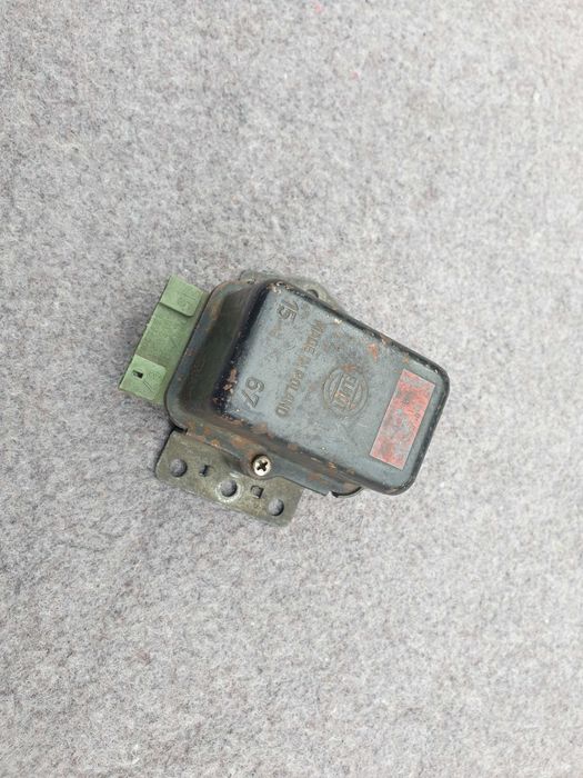 Fiat 125p Regulator napięcia Żuk Nysa Polonez alternator 15 67 RC1/12B