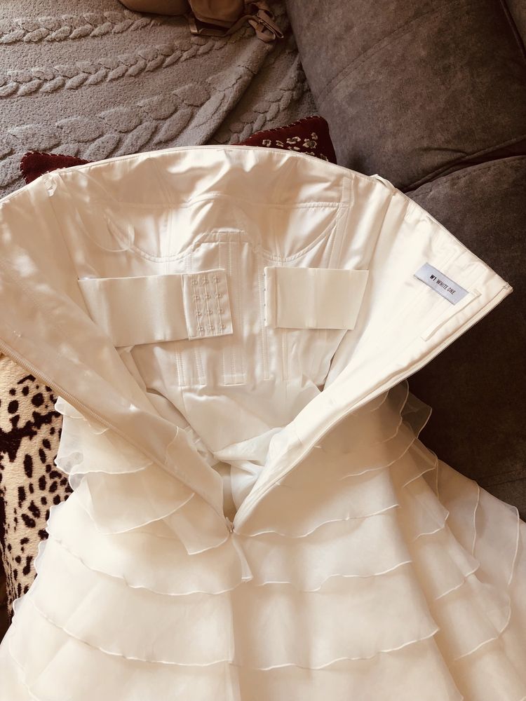 Vestido de noiva, veste 36, muito confortavel exelente qualidade,