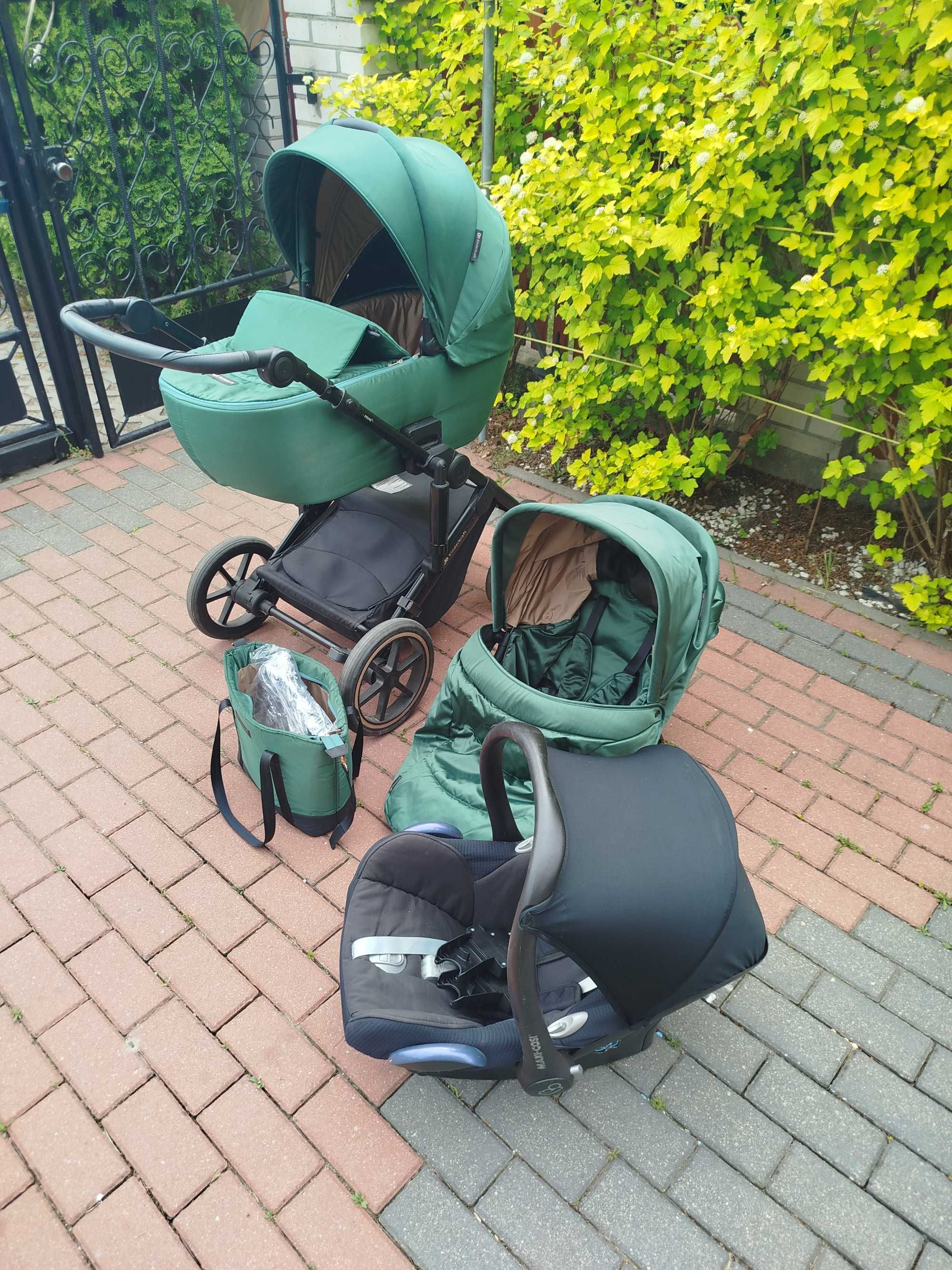 Kinderkraft Prime 2 z nosidełkiem Maxi Cosi
