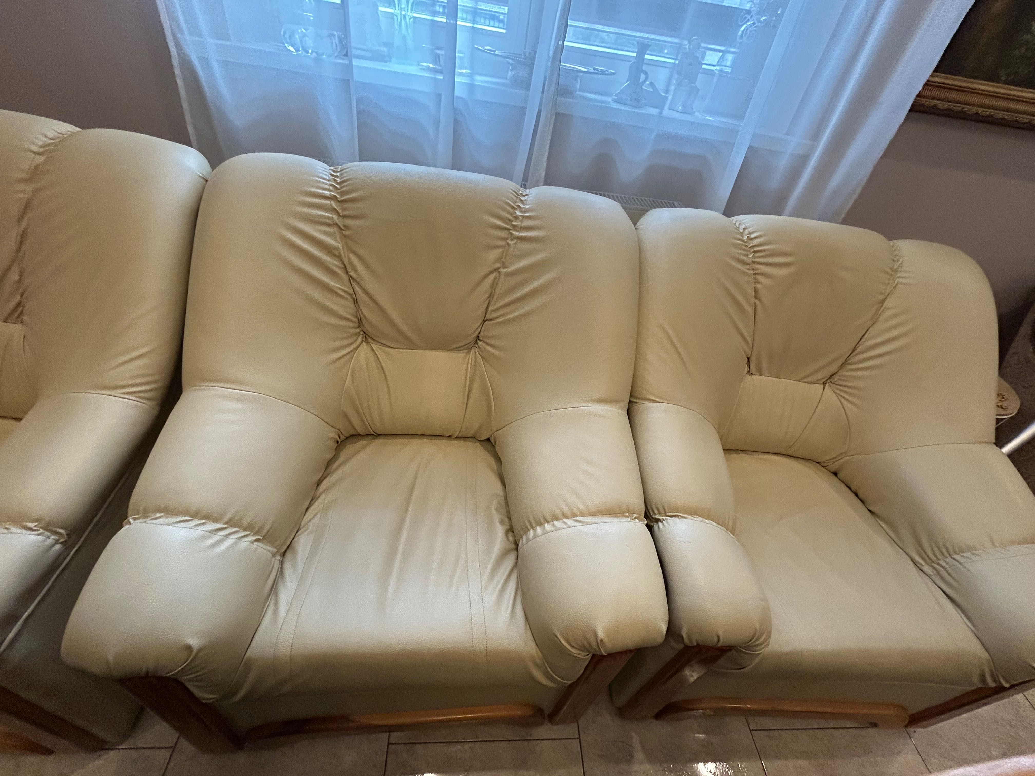 Komplet wypoczynkowy: sofa + 2 fotele, skaj, ecru, bardzo dobry stan!