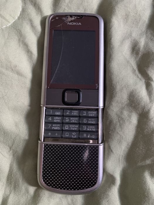 NOKIA 8800e-е1, на запчастини.