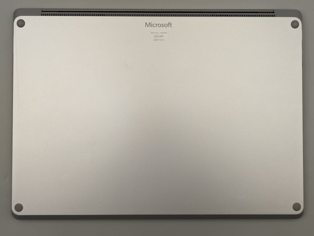 Microsoft Surface Laptop 4 ryzen 4680u / 256 SSD / 8 RAM