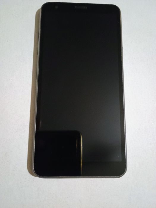 Telefon LG K30 w świetnym stanie