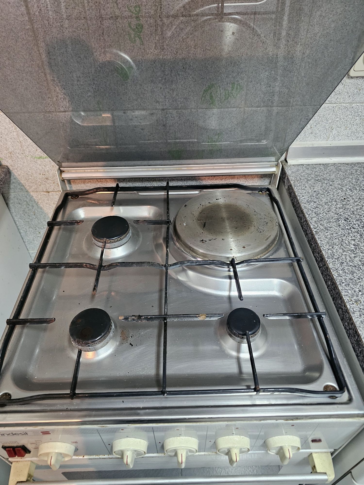 Fogão + Forno Usado