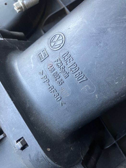 Skoda Fabia I - obudowa filtra powietrza