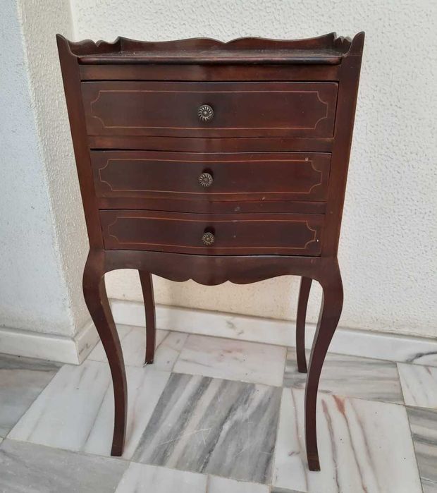 Mesa de cabeceira, apoio sofá estilo Luís XV