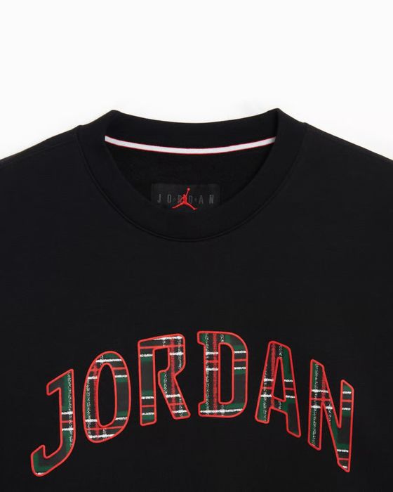 Свитшот Nike JORDAN ESSENTIALS HOLIDAY черный FV7460-010