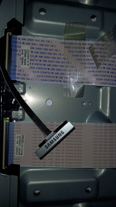 Продам самсунг UE55NU7090U на запчасти