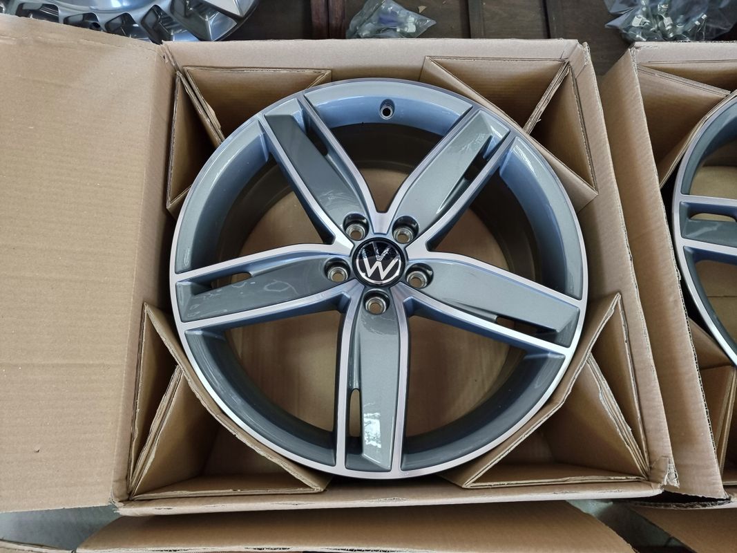 Felgi Vw Golf 5/6/7 Jetta Beetle Vento 19 Cali