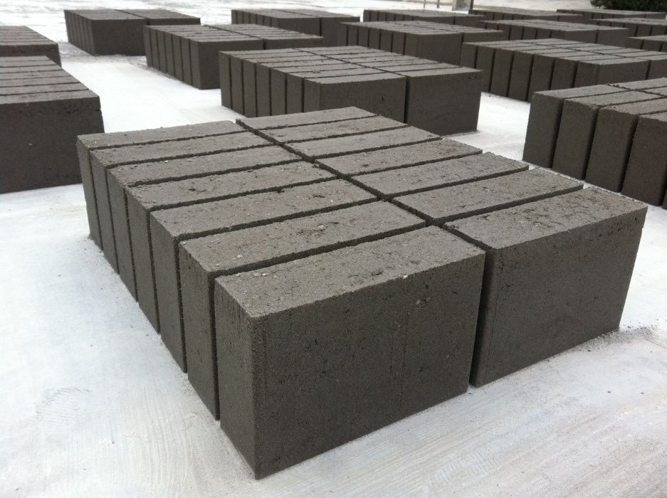 Bloczki żwirobetonowe fundamentowe 38x25x12cm 15MPa