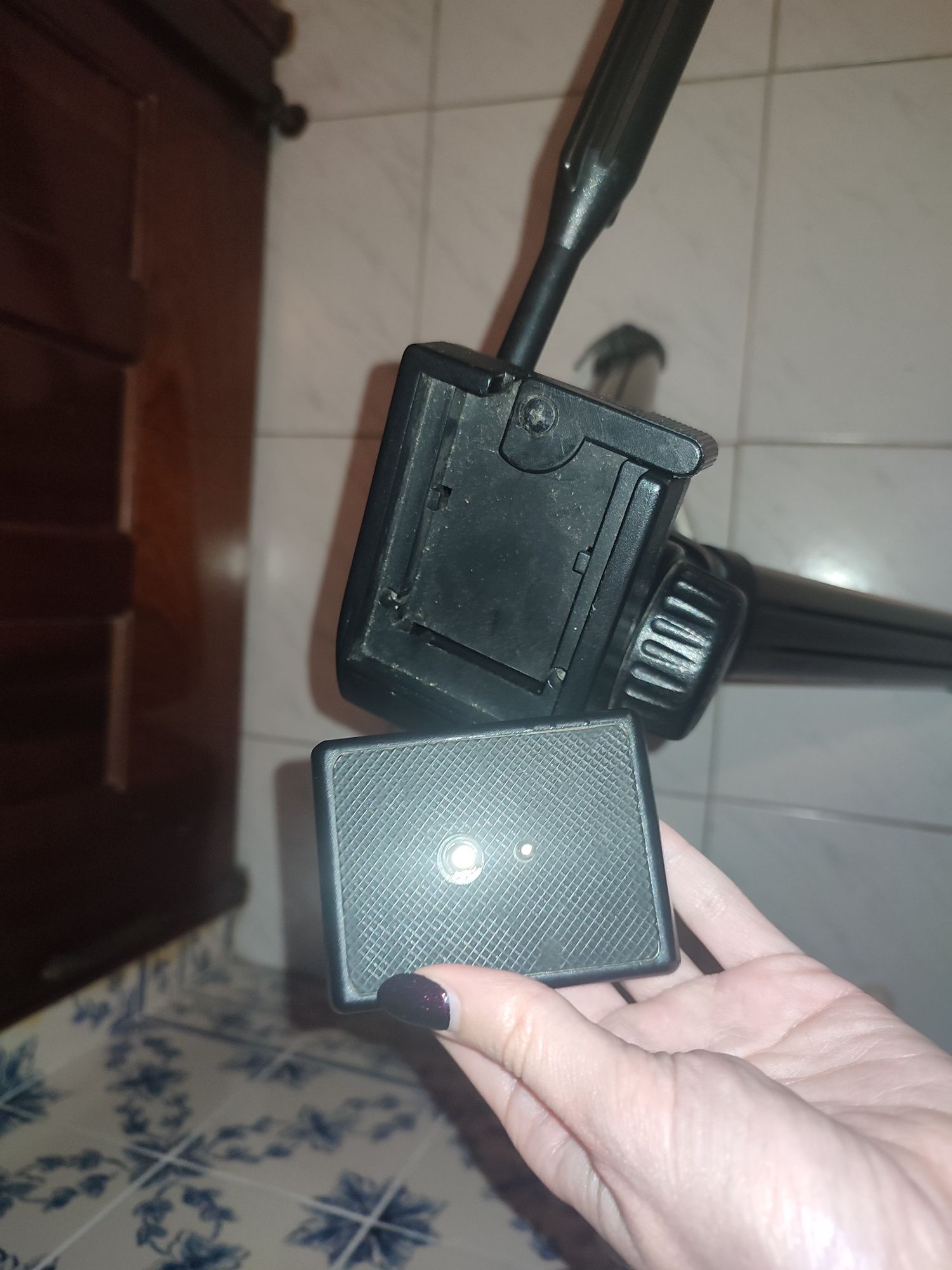 Tripé com cabeça Unomat SVA 60