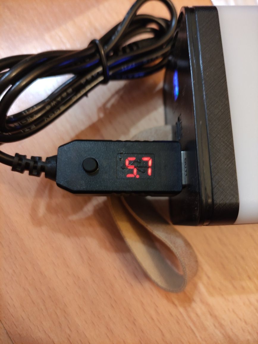 QC3.0 USB с 5-9-12В для WIFI роутер та світлодіод стрічка 12В