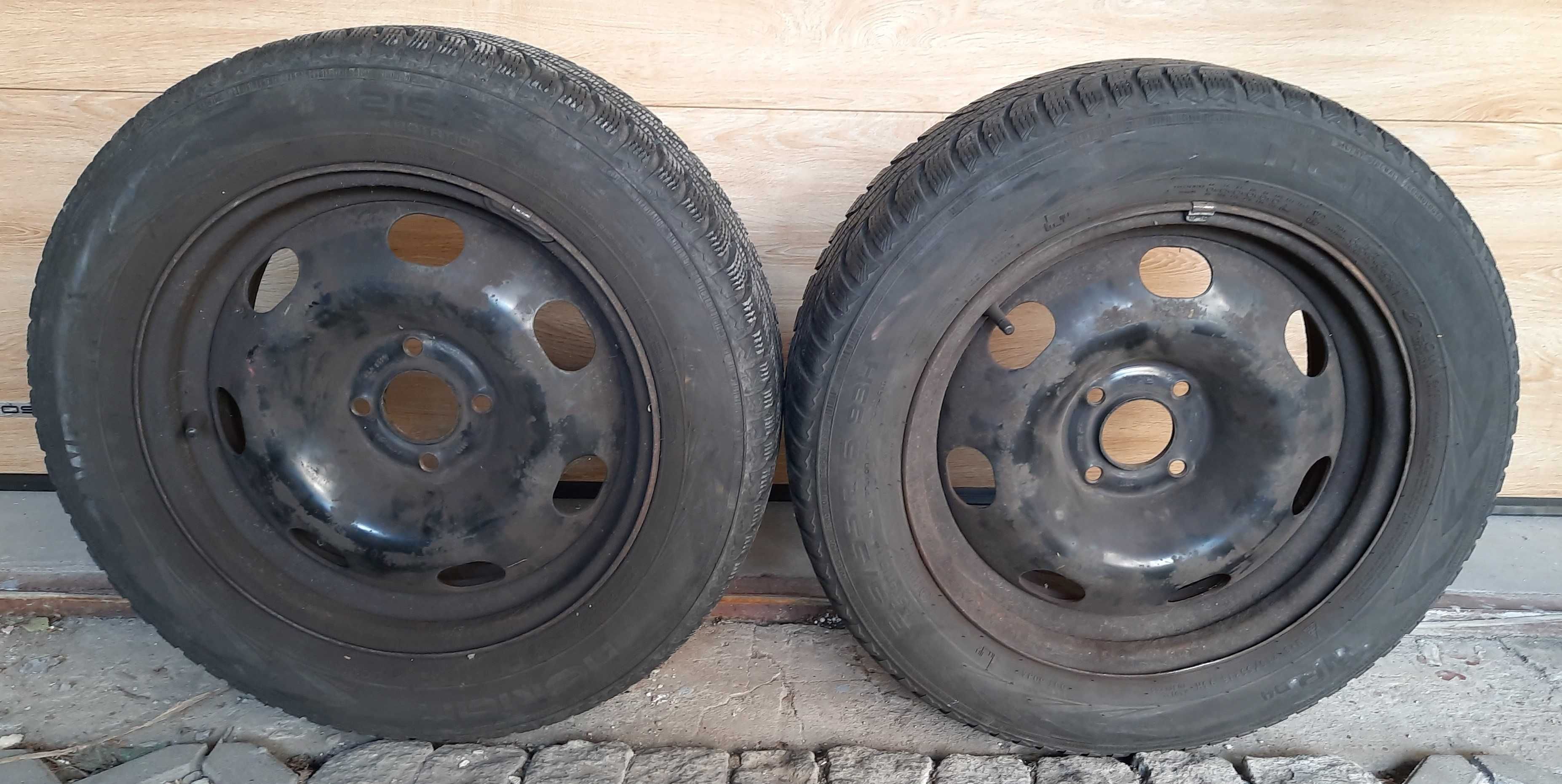 Felgi stalowe 16 cali 4x108 + opony zimowe Nokian WRD4 215/55 R16