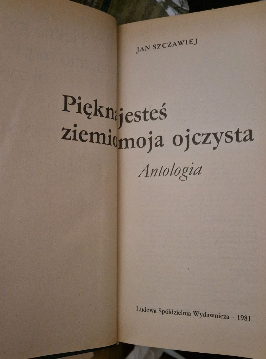 Książka piękna jesteś ziemio moja ojczysta