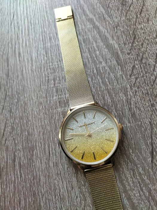 Продам наручний годинник