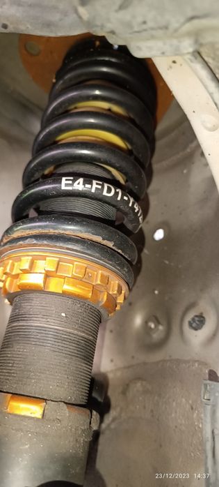 Coilovers + camber plates Corolla e12