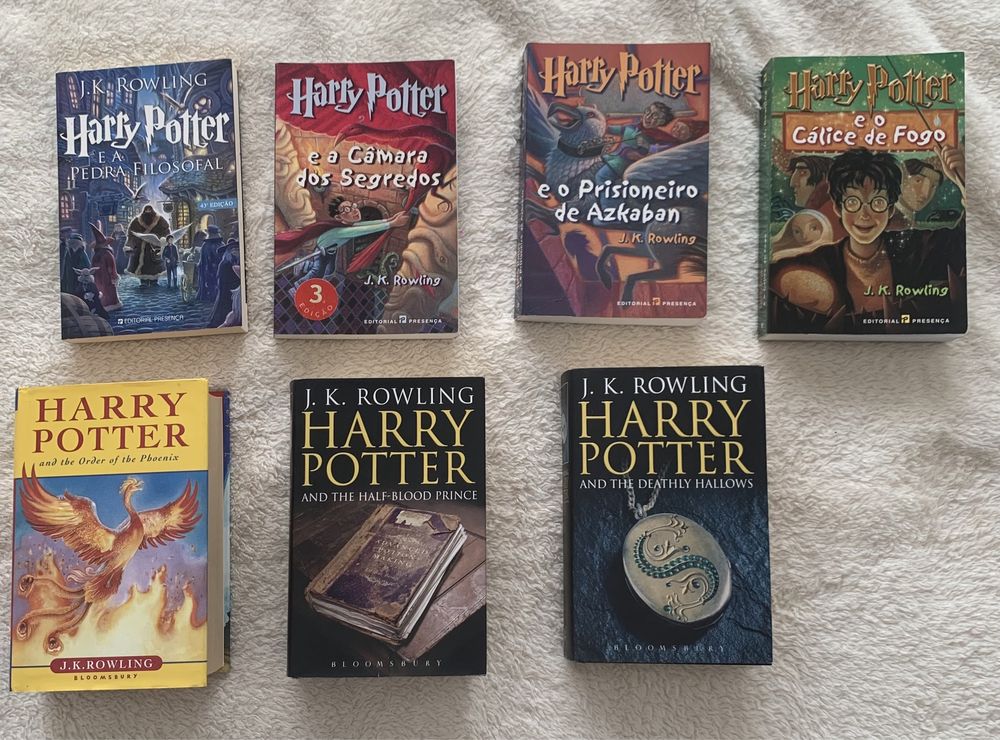 Coleção dos livros Harry Potter da autora J.K Rowling