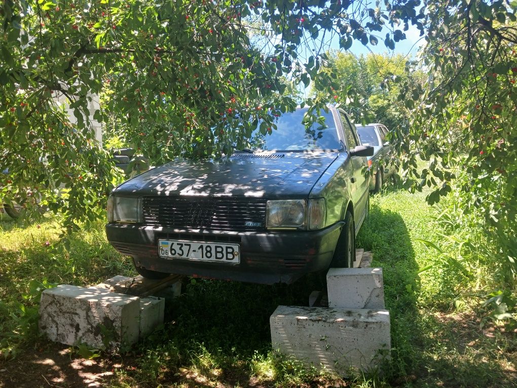 Fiat UNO 1.0 (не на ходу)