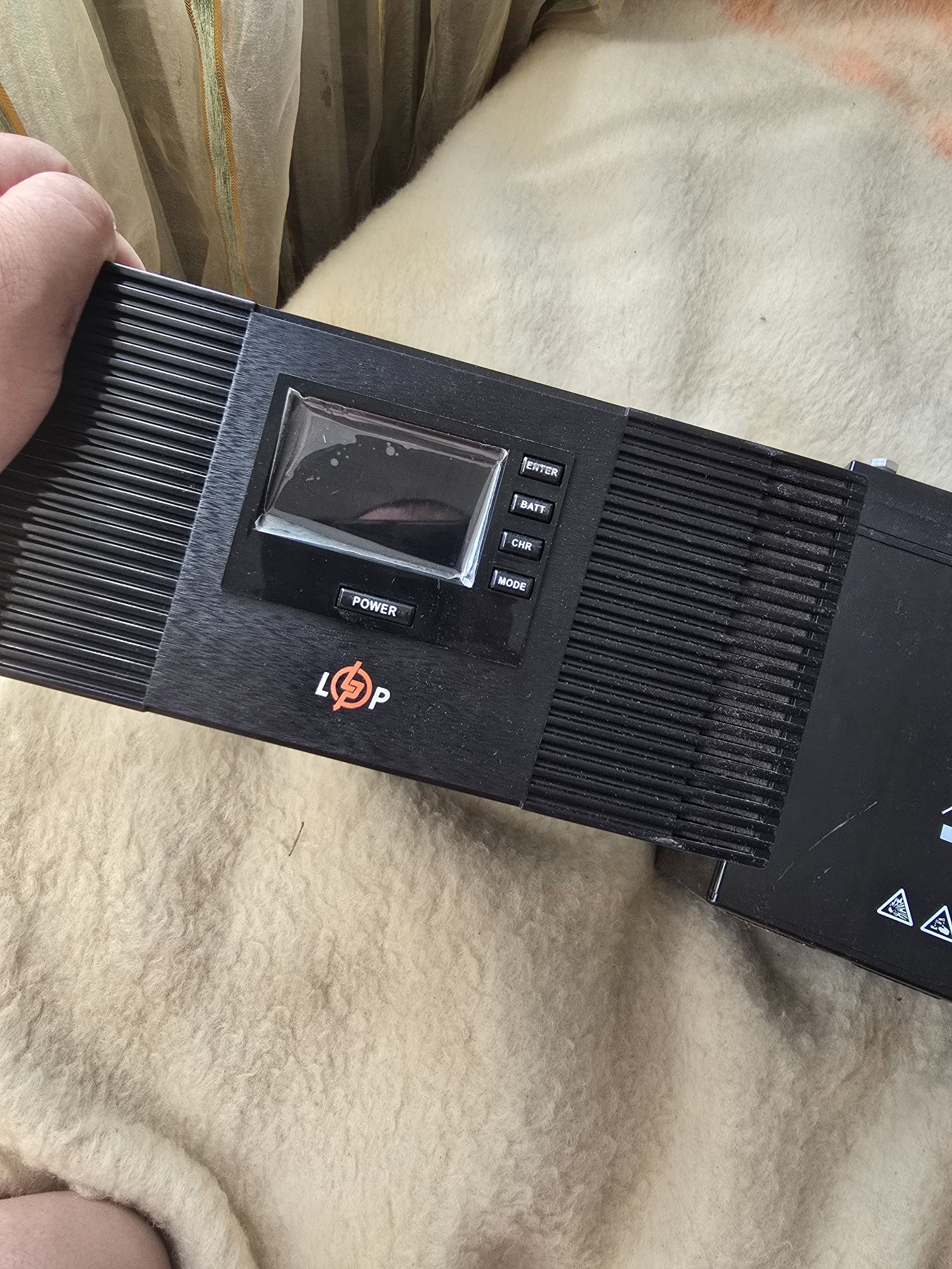 ДБЖ Logic Power з правильною синусоїдою 12V LPM-PSW-1500VA (1050Вт)