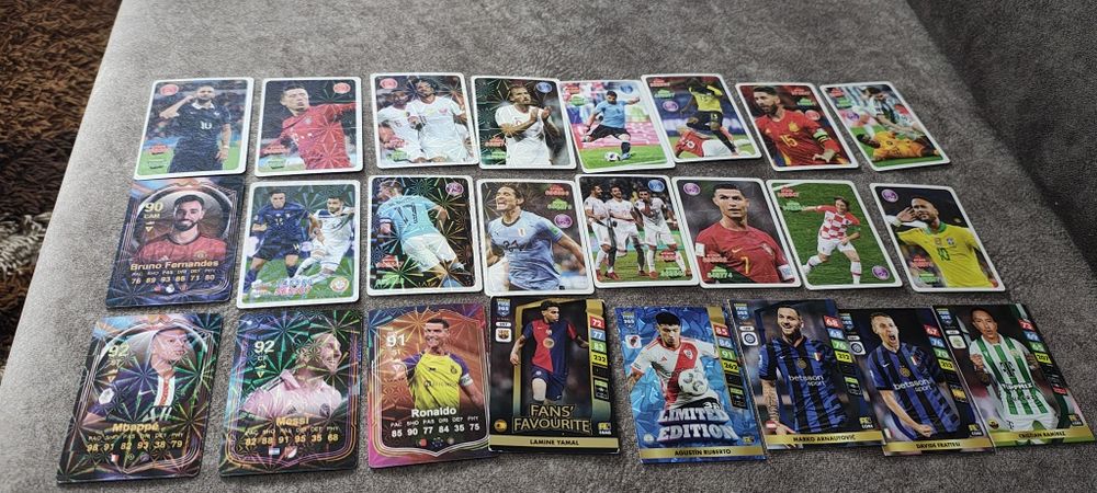 Karty piłkarskie zestaw 24 szt