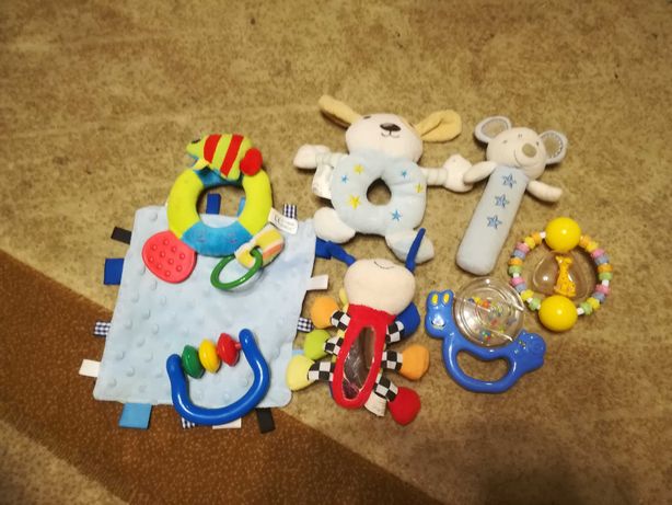 Zabawki zestaw 8 szt grzechotki, lusterko, matka sensoryczna