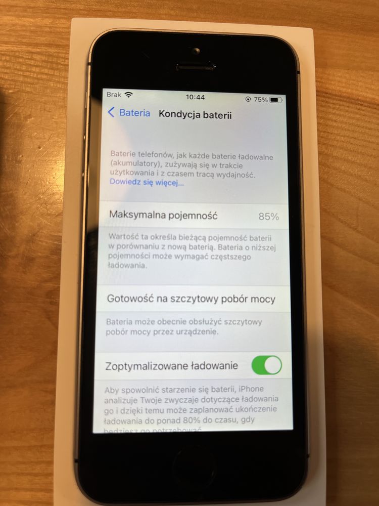 iPhone SE 32GB pierwszej generacji, stan b.db.