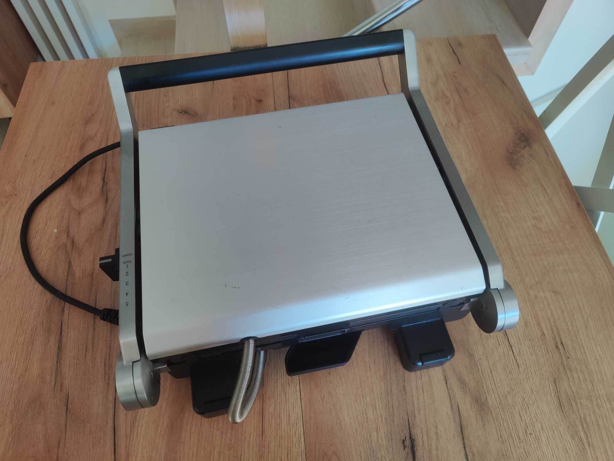 Grill elektryczny Amica GK5011 NON-STICK 2000W jak NOWY