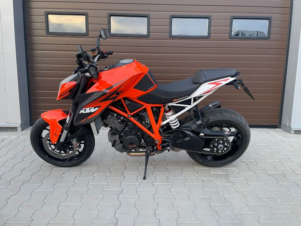 KTM Super Duke 1290 r