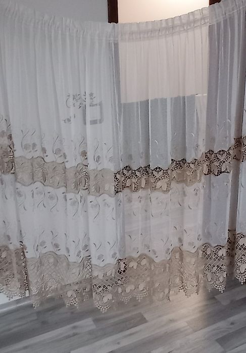 Firana z gipiurą