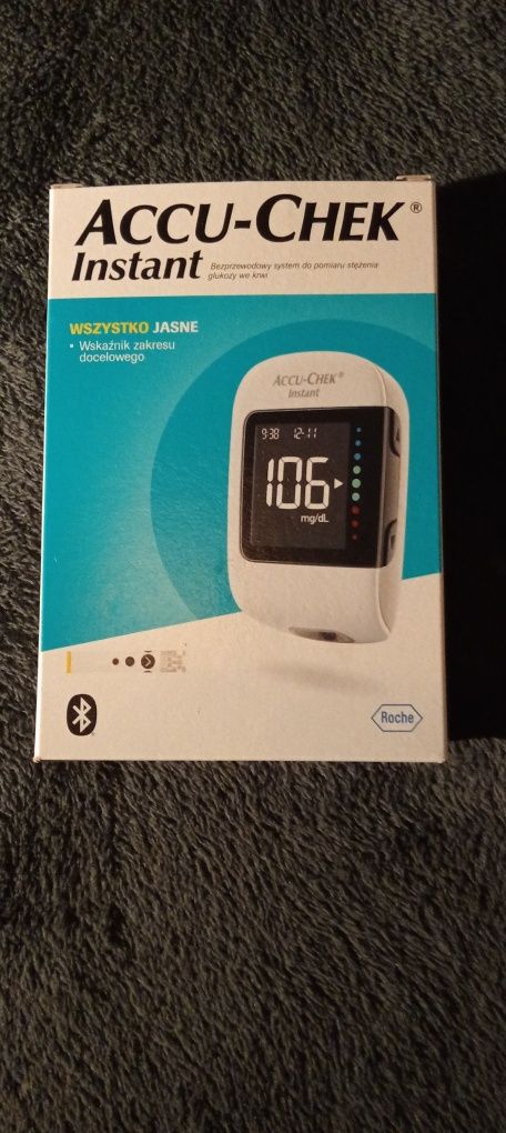 Glukometr Accu-Chek Instant