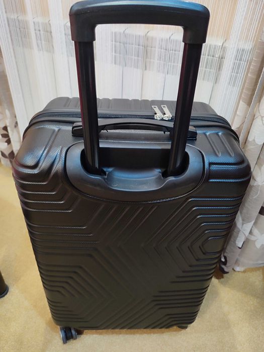 Валіза дорожня М Polo чорного кольору