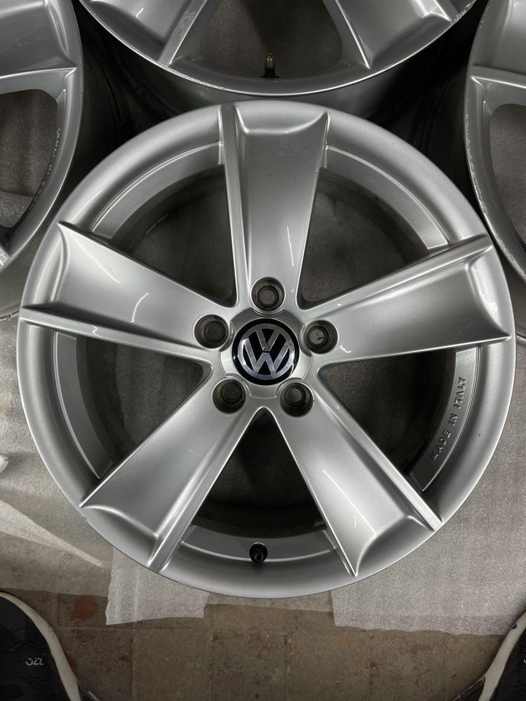 Диски R17 5x112 Et46 7J. VW Passat Golf Jetta Touran Skoda Octavia