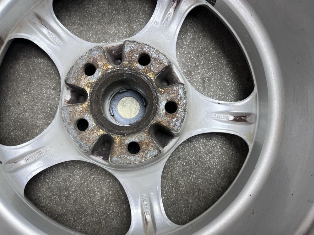 Диски R15 5 112 J7 et35 golf 5 6 vito passat caddy audi a4 skoda