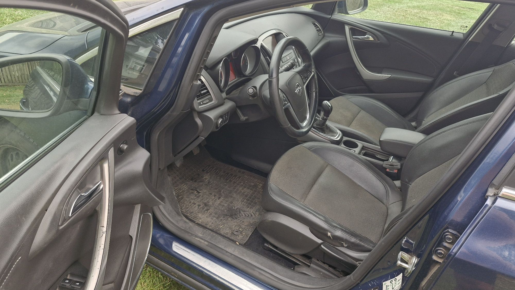 Opel Astra J 1.7d