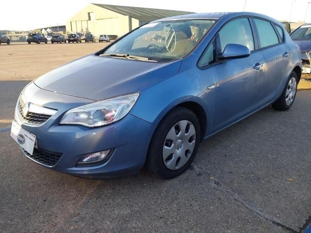 Авторозбірка Opel Astra J 2009-2016 астра джей шрот розборка разборка