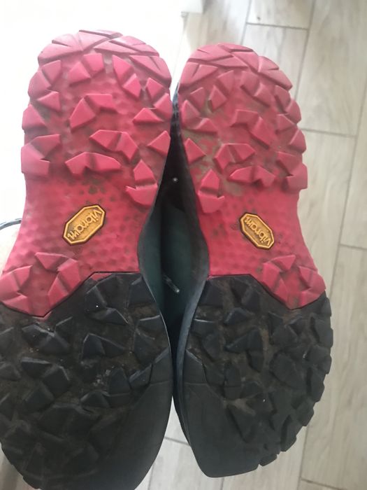La sportiva , solomon , scarpa