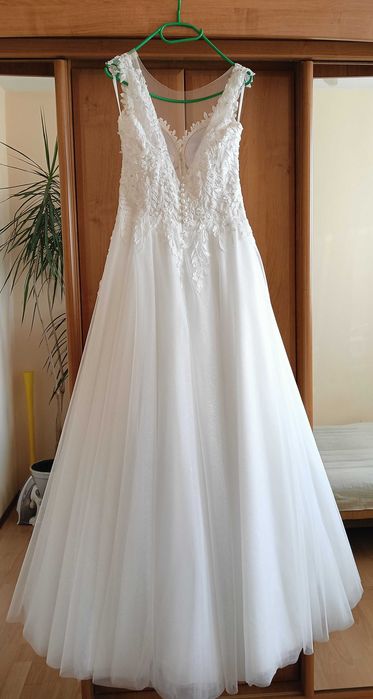 Suknia ślubna r. 38 klasyczna litera A