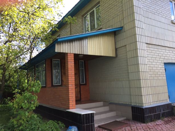 Продам двох поверховий будинок в Чернігівській обл, пгт. Талалаївка
