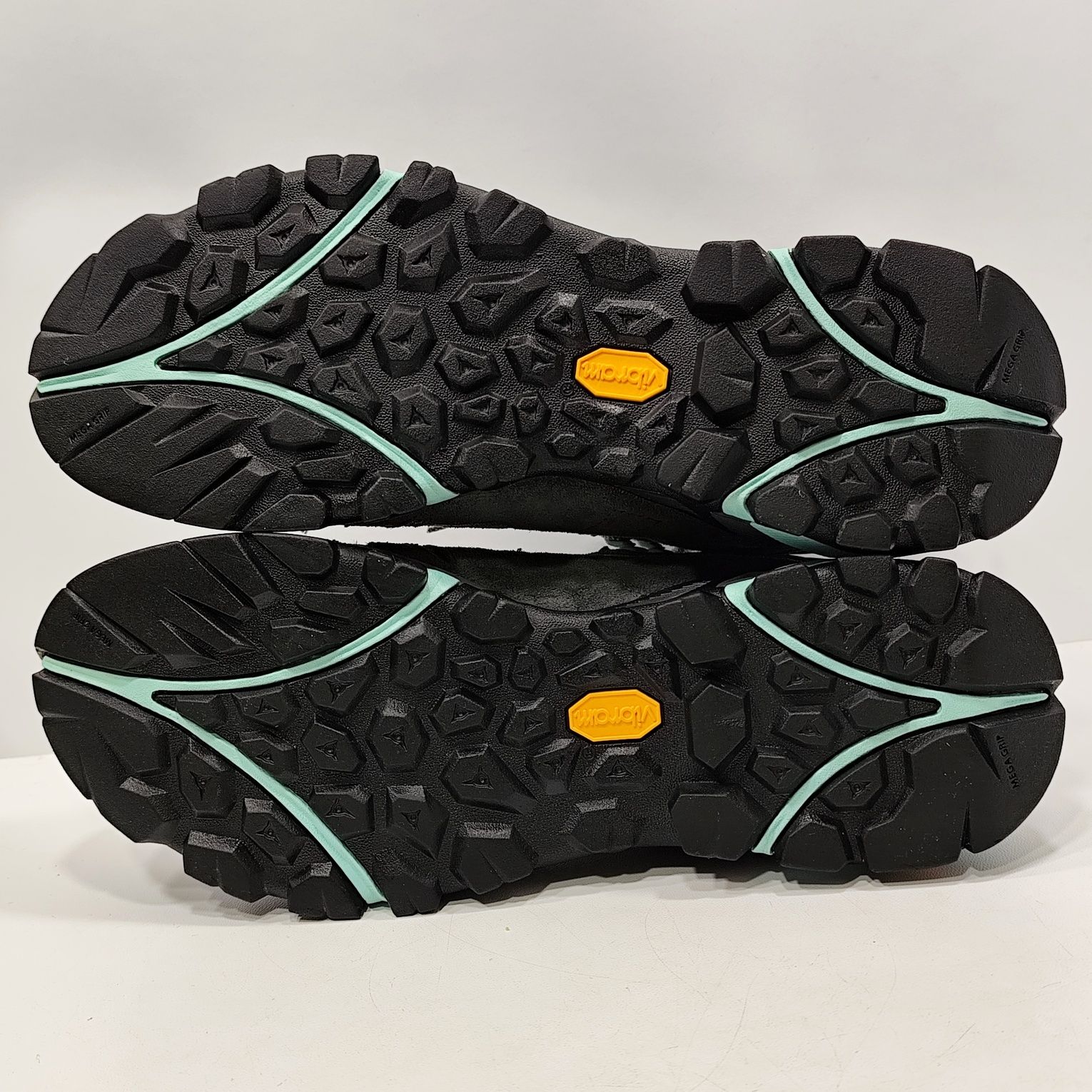 кросівки Merrell Capra GTX 40.5р/26см