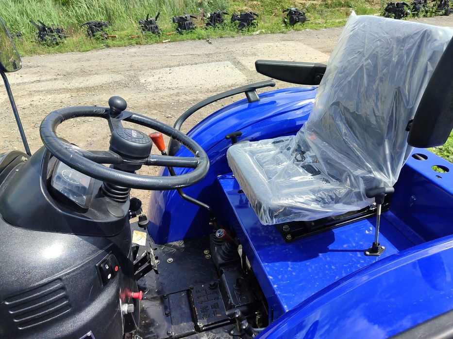 Трактор Форте 244 РД люкс 4х4 КМ двигатель