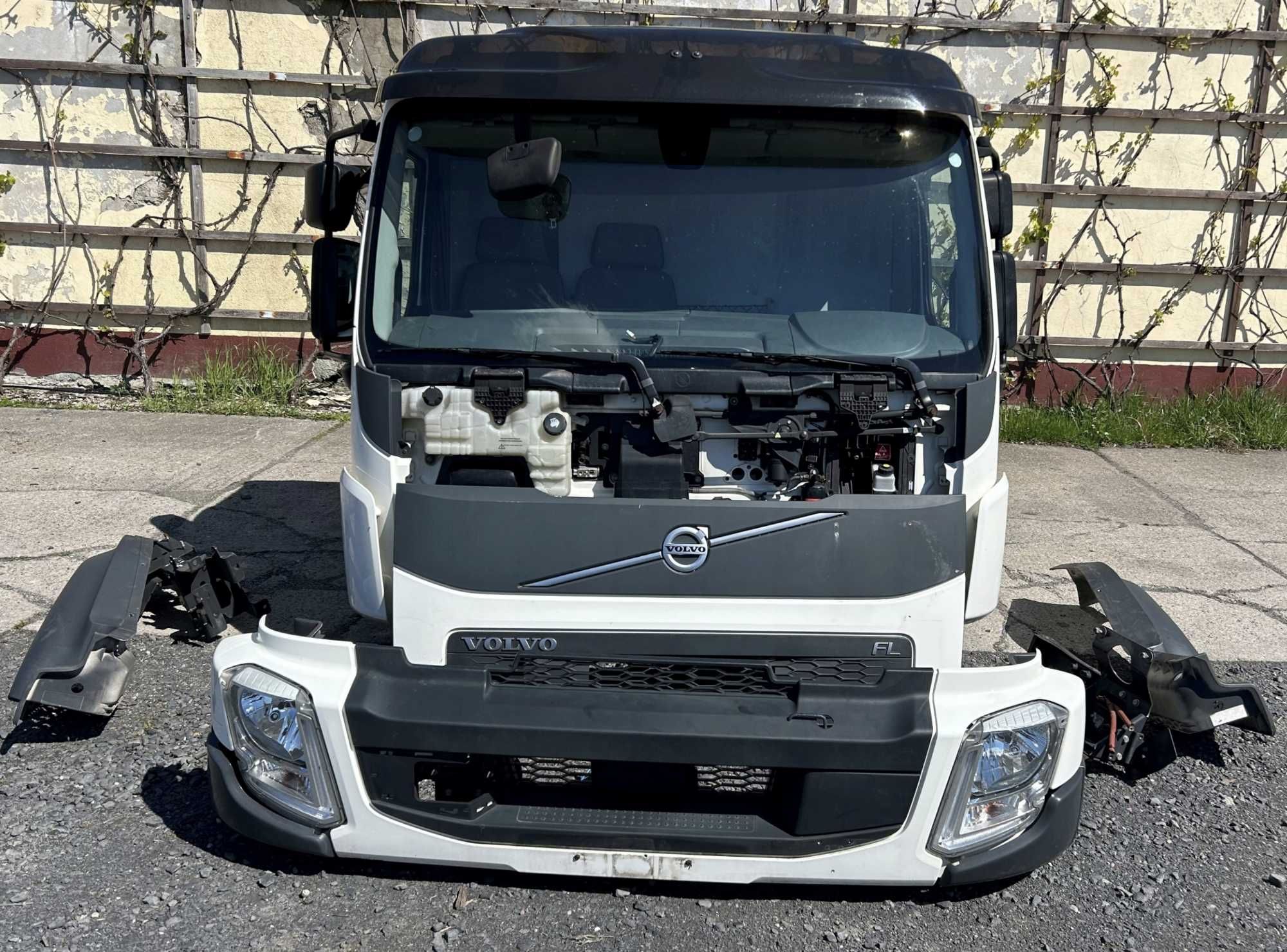 Розборка VOLVO FH FL бампер 460 480 Євро 5 6 euro6 запчастини бу
