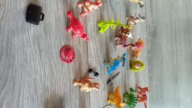 Ludziki, figurki, postacie. smerfy, pszczółka maja, playmobil. Idealne