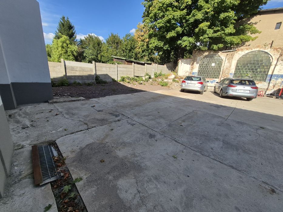 Garaż hala pomieszczenie lokal