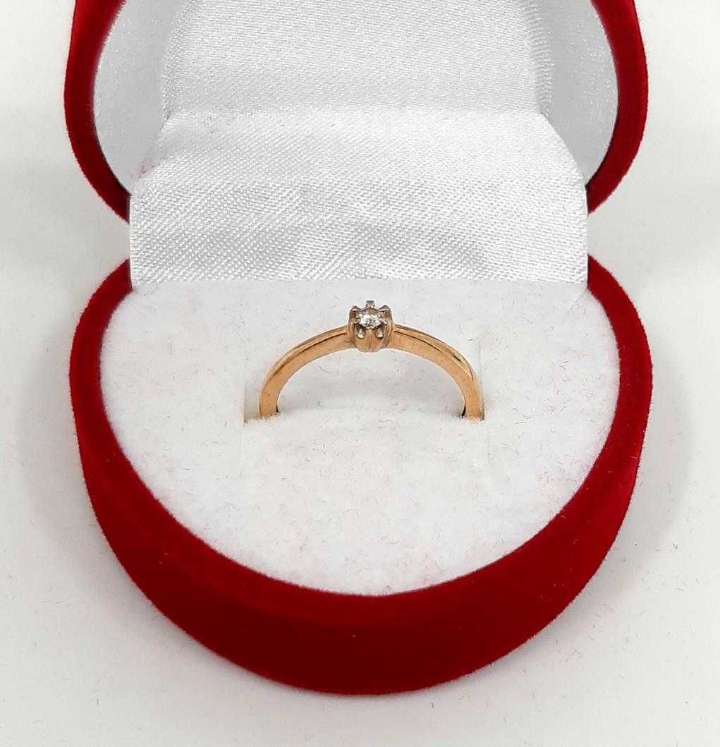 Złoty pierścionek z Brylantem PR.333 W:1,07gr R.9 InterSKLEP