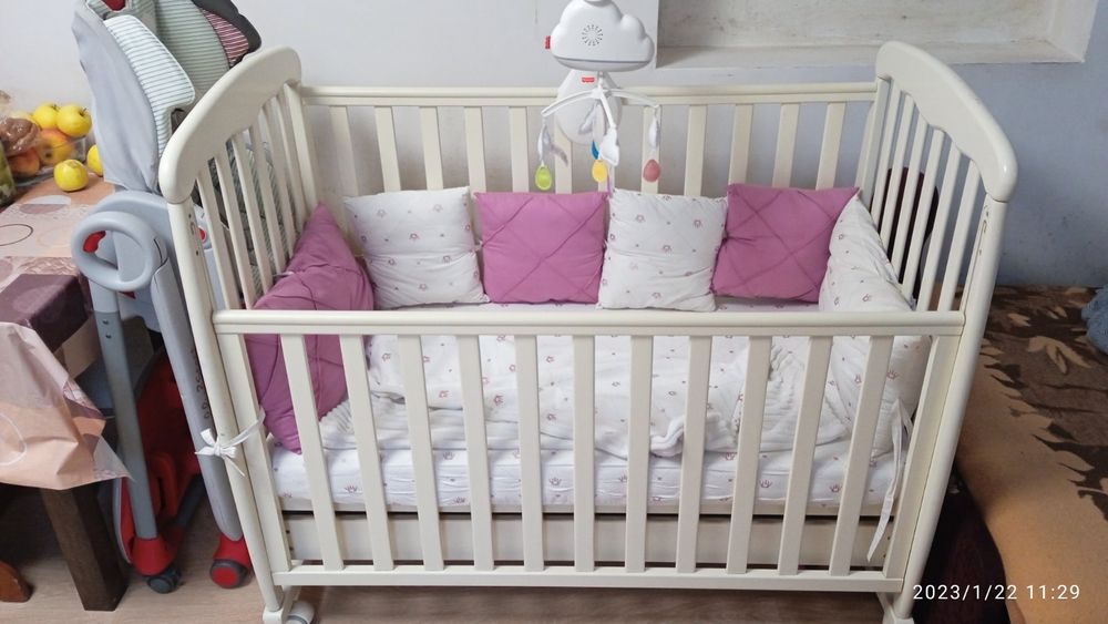 Продам кроватку.