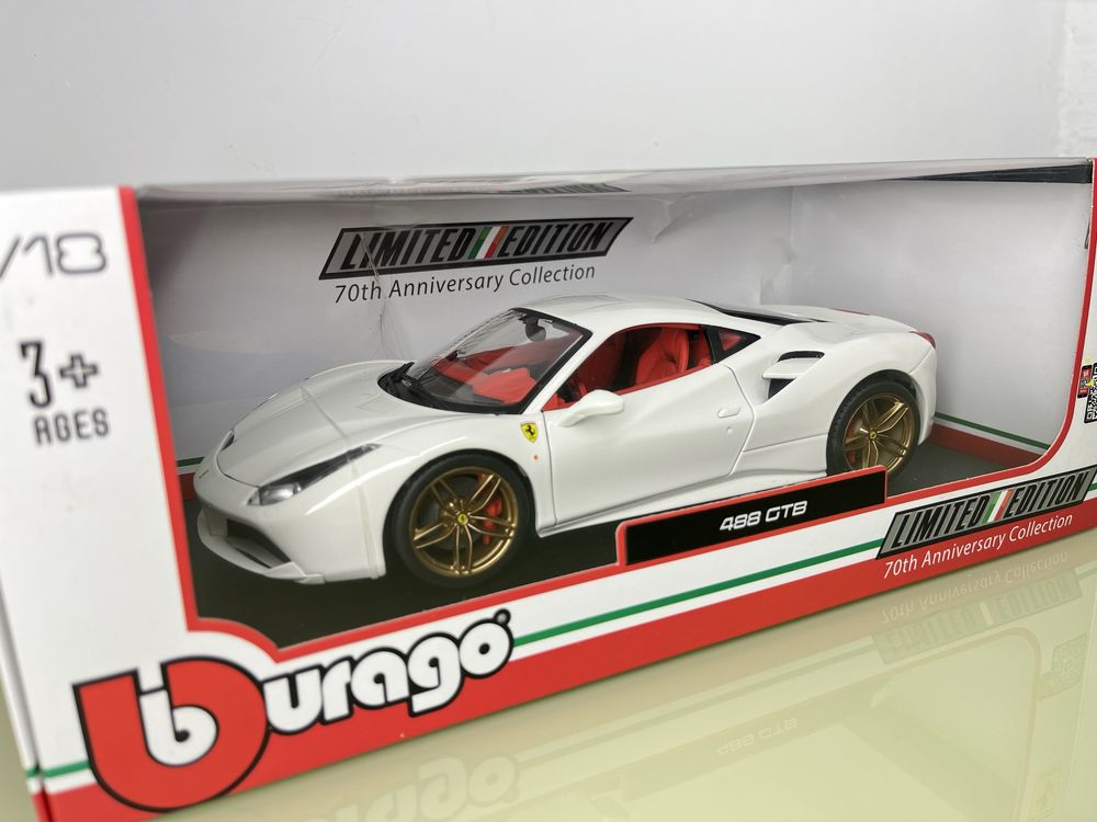Ferrari 488GTB Burago 70th 1/18