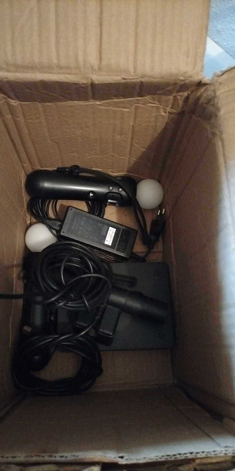 VR PlayStation CUH-ZVR2 ,mikrofony, kamera V2, 2x move PS4, ps5